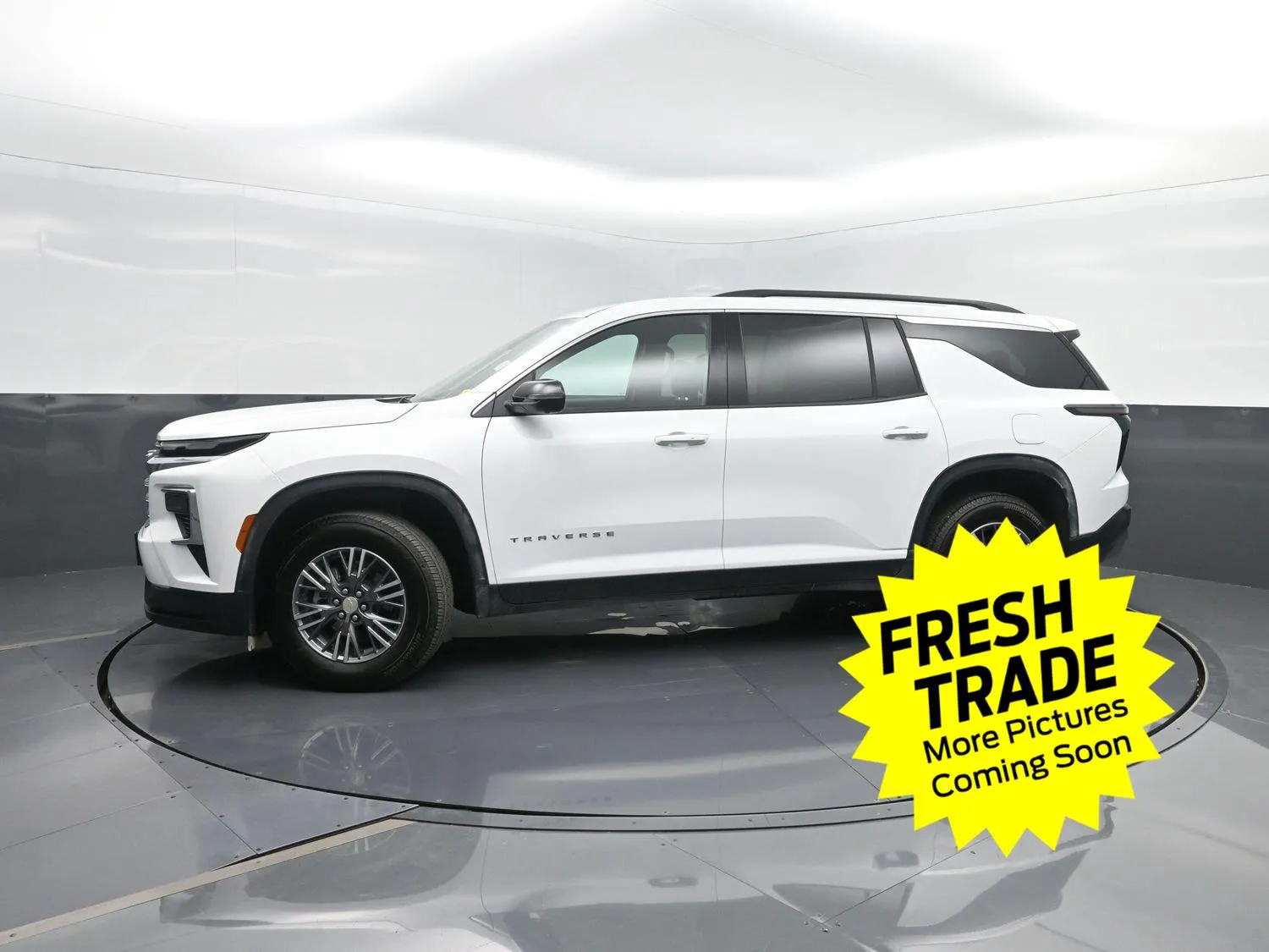 White 2025 Chevrolet Traverse AWD LT for sale in Charles City, IA