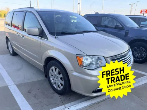 Black 2015 Chrysler Town & Country Touring for sale in Charles City, IA