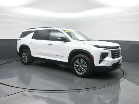More photos of 2027 Chevrolet Traverse AWD LT at Mike Molstead Chevrolet, GMC, IA