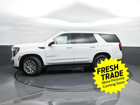 White 2025 GMC Yukon Denali for sale in Charles City, IA