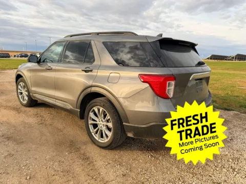 More photos of 2022 Ford Explorer XLT at Mike Molstead Chevrolet, GMC, IA