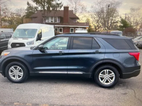Photos of 2022 Ford Explorer XLT for sale in Plaistow, NH at CarFive Plaistow, NH