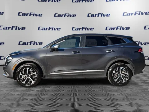 More photos of 2023 Kia Sportage Hybrid EX at CarFive Plaistow, NH, NH
