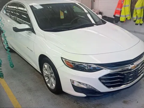 More photos of 2024 Chevrolet Malibu LT at CarFive Plaistow, NH, NH