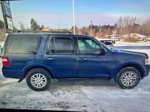 Photos of 2012 Ford Expedition XLT for sale in Plaistow, NH at CarFive Plaistow, NH