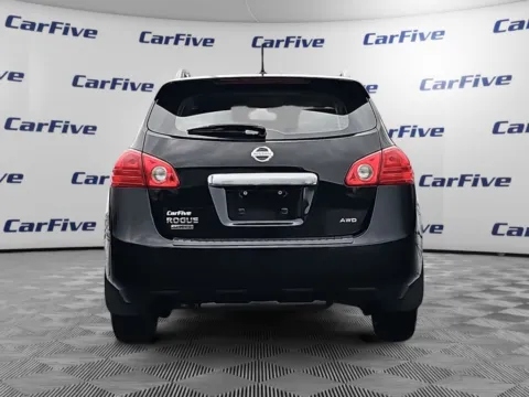 More photos of 2014 Nissan Rogue Select S at CarFive Plaistow, NH, NH