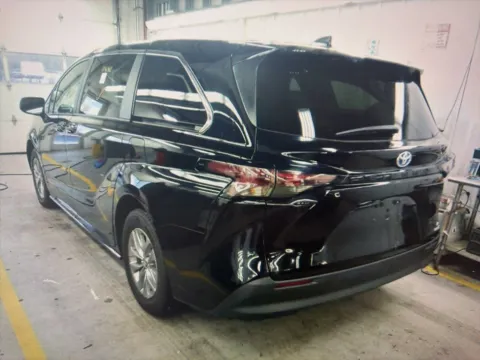 Another view of 2024 Toyota Sienna LE for sale in Plaistow, NH at CarFive Plaistow, NH
