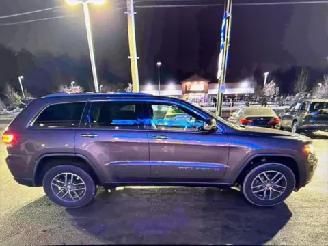 More photos of 2018 Jeep Grand Cherokee Limited at CarFive Plaistow, NH, NH