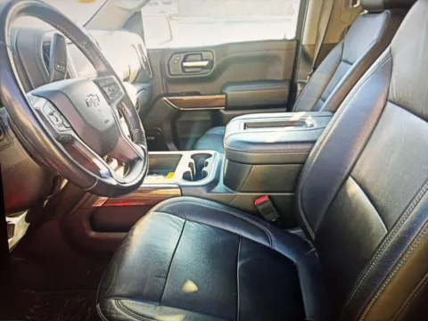 More photos of 2019 Chevrolet Silverado 1500 RST at CarFive Plaistow, NH, NH