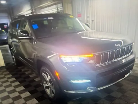 More photos of 2023 Jeep Grand Cherokee L Limited at CarFive Plaistow, NH, NH