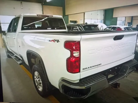 Photos of 2020 Chevrolet Silverado 2500HD LT for sale in Plaistow, NH at CarFive Plaistow, NH