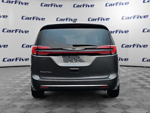 More photos of 2023 Chrysler Pacifica Touring L at CarFive Plaistow, NH, NH