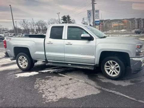 More photos of 2018 Chevrolet Silverado 1500 LT at CarFive Plaistow, NH, NH