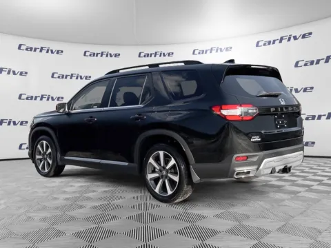 Another view of 2023 Honda Pilot Elite for sale in Plaistow, NH at CarFive Plaistow, NH