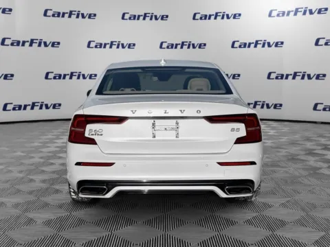 More photos of 2022 Volvo S60 B5 Momentum at CarFive Plaistow, NH, NH