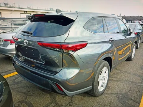 More photos of 2023 Toyota Highlander L at CarFive Plaistow, NH, NH