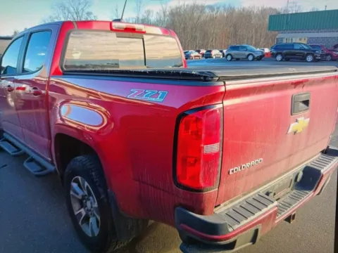 More photos of 2016 Chevrolet Colorado Z71 at CarFive Plaistow, NH, NH