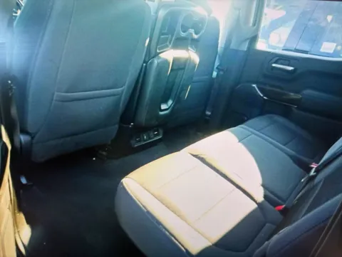 More photos of 2020 GMC Sierra 1500 SLE at CarFive Plaistow, NH, NH