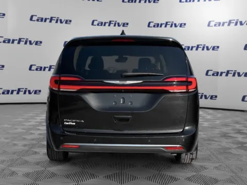 More photos of 2023 Chrysler Pacifica Touring L at CarFive Plaistow, NH, NH