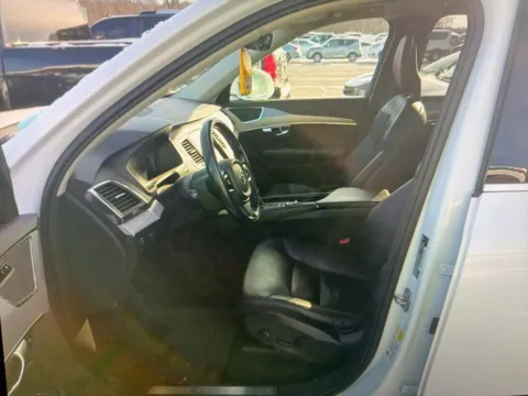 Photos of 2021 Volvo XC90 T5 Momentum for sale in Plaistow, NH at CarFive Plaistow, NH