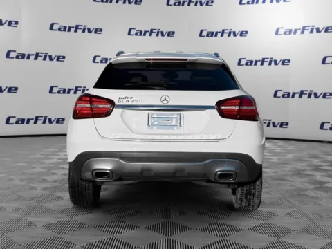 More photos of 2019 Mercedes-Benz GLA 250 at CarFive Plaistow, NH, NH