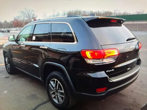 Photos of 2020 Jeep Grand Cherokee Limited for sale in Plaistow, NH at CarFive Plaistow, NH