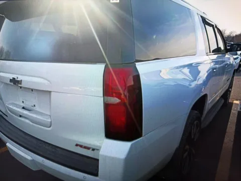 More photos of 2020 Chevrolet Suburban Premier at CarFive Plaistow, NH, NH