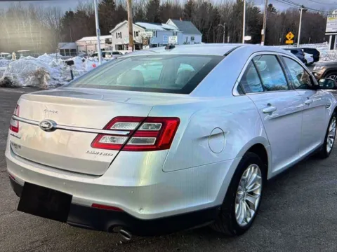 More photos of 2019 Ford Taurus Limited at CarFive Plaistow, NH, NH
