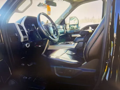 More photos of 2020 Ford F-250SD Lariat at CarFive Plaistow, NH, NH