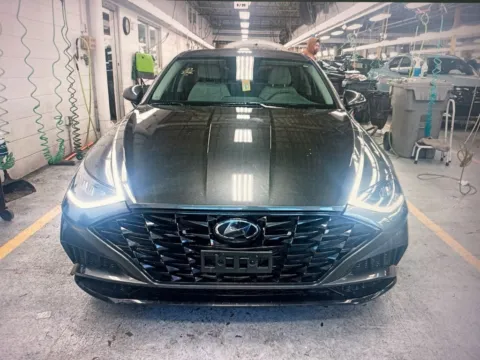 Photos of 2023 Hyundai Sonata SEL for sale in Plaistow, NH at CarFive Plaistow, NH