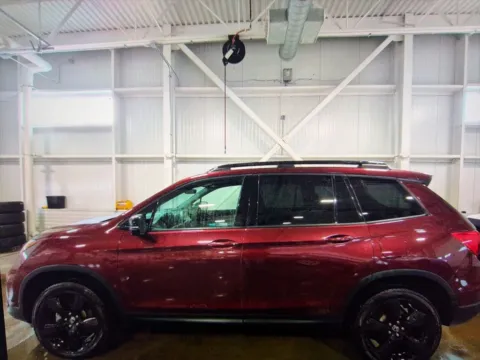 Photos of 2019 Honda Passport Elite for sale in Plaistow, NH at CarFive Plaistow, NH