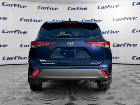 More photos of 2021 Toyota Highlander XLE at CarFive Plaistow, NH, NH