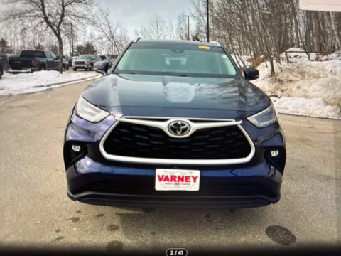 Photos of 2021 Toyota Highlander XLE for sale in Plaistow, NH at CarFive Plaistow, NH