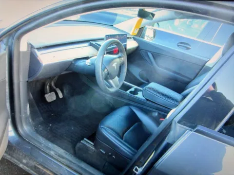 More photos of 2022 Tesla Model Y Long Range at CarFive Plaistow, NH, NH