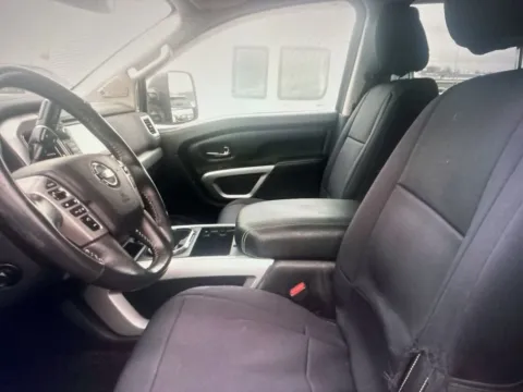 More photos of 2018 Nissan Titan PRO-4X at CarFive Plaistow, NH, NH