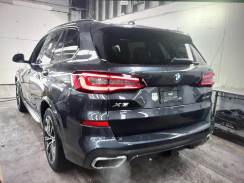 Photos of 2021 BMW X5 xDrive40i for sale in Plaistow, NH at CarFive Plaistow, NH
