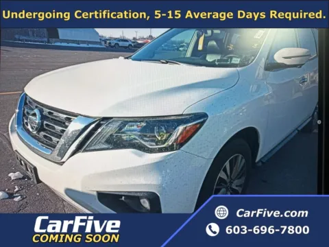 White 2017 Nissan Pathfinder SL for sale in Plaistow, NH