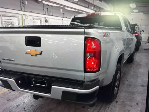 More photos of 2017 Chevrolet Colorado Z71 at CarFive Plaistow, NH, NH