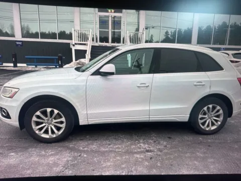 Photos of 2014 Audi Q5 2.0T Premium Plus for sale in Plaistow, NH at CarFive Plaistow, NH