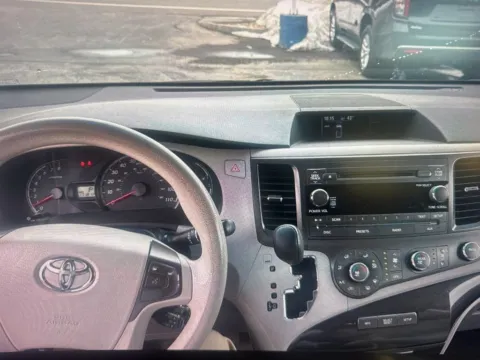 More photos of 2011 Toyota Sienna LE Mobility Auto Access at CarFive Plaistow, NH, NH