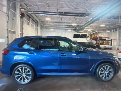 More photos of 2021 BMW X5 xDrive40i at CarFive Plaistow, NH, NH