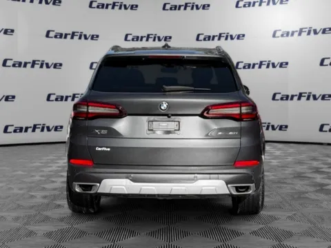More photos of 2021 BMW X5 xDrive40i at CarFive Plaistow, NH, NH