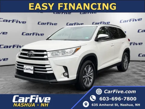 White 2019 Toyota Highlander XLE for sale in Plaistow, NH