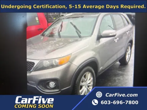 Silver 2011 Kia Sorento EX for sale in Plaistow, NH