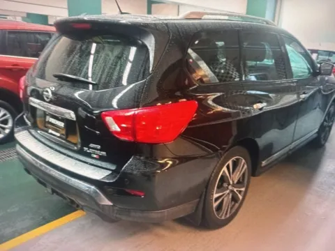 More photos of 2017 Nissan Pathfinder Platinum at CarFive Plaistow, NH, NH