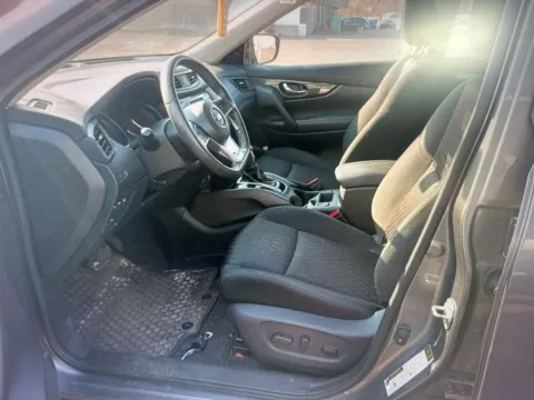 More photos of 2020 Nissan Rogue SV at CarFive Plaistow, NH, NH