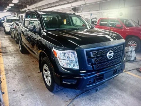 More photos of 2021 Nissan Titan S at CarFive Plaistow, NH, NH