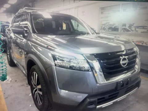 More photos of 2023 Nissan Pathfinder Platinum at CarFive Plaistow, NH, NH