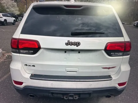 More photos of 2017 Jeep Grand Cherokee Trailhawk at CarFive Plaistow, NH, NH