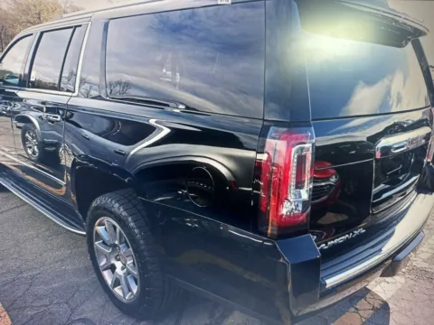 Photos of 2019 GMC Yukon XL Denali for sale in Plaistow, NH at CarFive Plaistow, NH